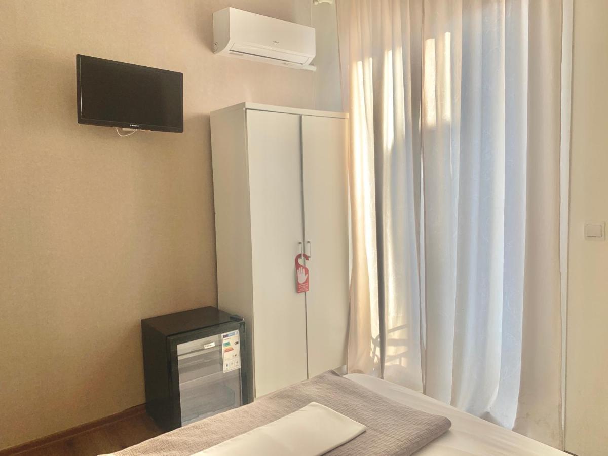 Bed & Breakfast Center 3*